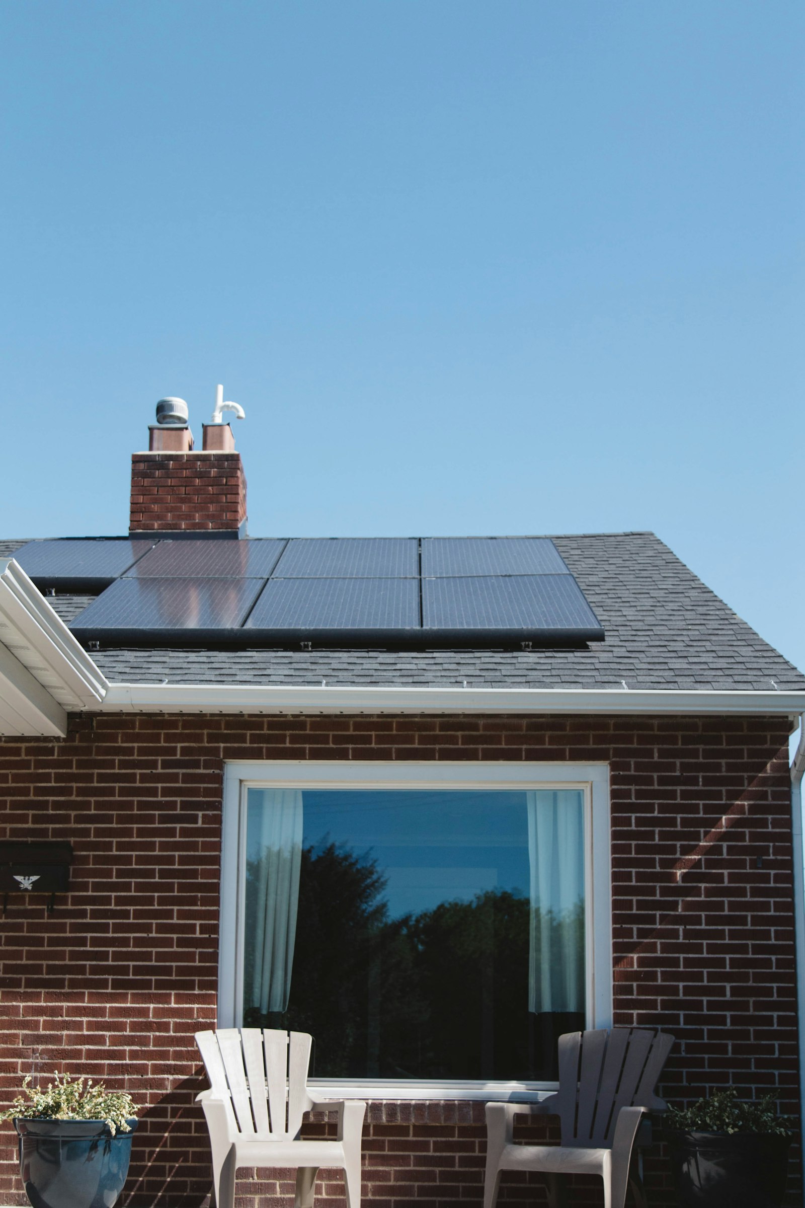 Home with rooftop solar panels installed by Solar Planet